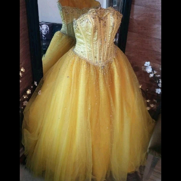 GORGEOUS GRAD DRESS. WORN 5 HOURS ONLY. - Picture 3 of 5